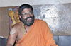 Ashtha muttas decide action against Shiroor swamy